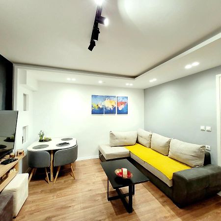 Loi Apartment Sarande Exterior photo